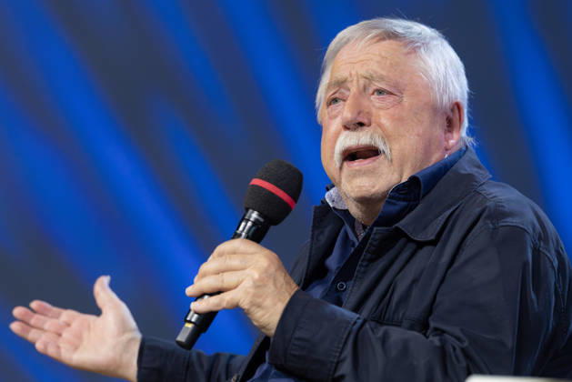 Buchmesse Frankfurt 2026 Wolf Biermann präsentiert auf der Literaturbühne von ARD, ZDF und 3sat sein Buch Ihr löscht das Feuer mit Benzin ., Frankfurt am Main Hessen Deutschland Messegelände