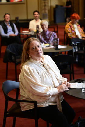 Kathy Kelly beim Pressegespräch und Präsentation des 16. HOPE-Award zur 18. Hope Gala 2026 im Schauspielhaus Dresden. Dresden, 08.10.2026