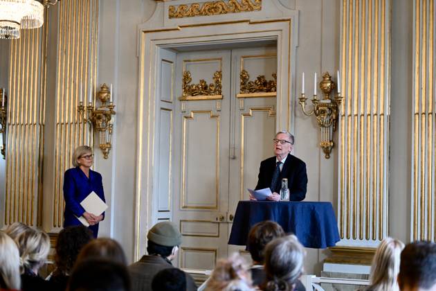 (261008) -- STOCKHOLM, Oct. 8, 2026 -- The 2026 Nobel Prize in Literature is announced in Stockholm, Sweden, Oct. 8, 2026. Canadian writer Anne Carson has been awarded the 2026 Nobel Prize in Literature, becoming the second Canadian author ever to receive the honor, the Swedish Academy announced on Thursday. ) SWEDEN-STOCKHOLM-NOBEL PRIZE IN LITERATURE-WINNER LyuxYou