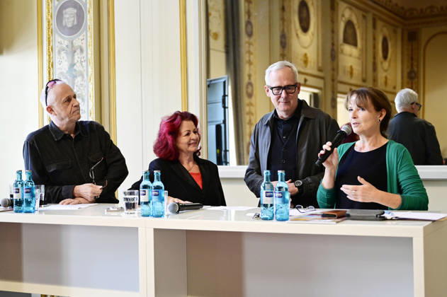 Stefan Hippler, Viola Klein, Joachim Klement und Sabine Mutschke beim Pressegespräch und Präsentation des 16. HOPE-Award zur 18. Hope Gala 2026 im Schauspielhaus Dresden. Dresden, 08.10.2026
