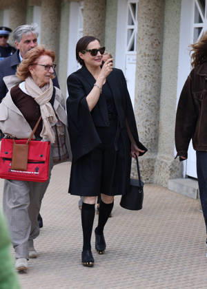 Amira Casar at the unveiling of her beach cabana during the 37th Dinard British and Irish Film Festival, France, on October 8, 2026. Denis Guignebourg, Bestimage. 37th Dinard British Irish Film Festival on October 8, 2026, in Dinard, France. Dinard, France Copyright: xDenisxGuignebourgx xBestimagexDenisxGuignebourgx xBestimagex