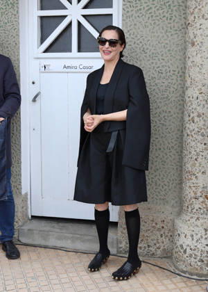Amira Casar at the unveiling of her beach cabana during the 37th Dinard British and Irish Film Festival, France, on October 8, 2026. Denis Guignebourg, Bestimage. 37th Dinard British Irish Film Festival on October 8, 2026, in Dinard, France. Dinard, France Copyright: xDenisxGuignebourgx xBestimagexDenisxGuignebourgx xBestimagex