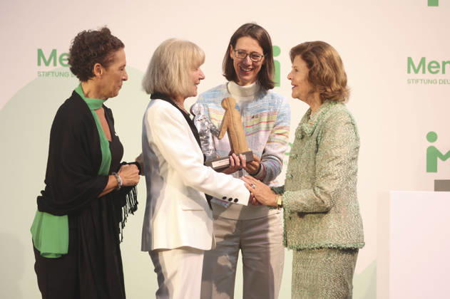 Sybille Perez, Monika Brandt, Bettina Gräfin Bernadotte und Königin Silvia von Schweden bei der Verleihung vom Mentor-Zukunftspreis beim Jubiläum der Mentor-Stiftung auf der Insel Mainau. Mainau, 08.10.2026