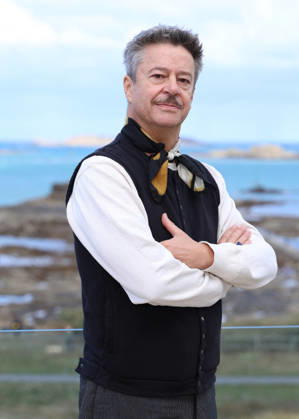 Thibault de Montalembert poses at the Emeria Hotel during the 37th Dinard British and Irish Film Festival, France, on October 8, 2026. Denis Guignebourg, Bestimage. 37th Dinard British Irish Film Festival on October 8, 2026, in Dinard, France. Dinard, France Copyright: xDenisxGuignebourgx xBestimagexDenisxGuignebourgx xBestimagex