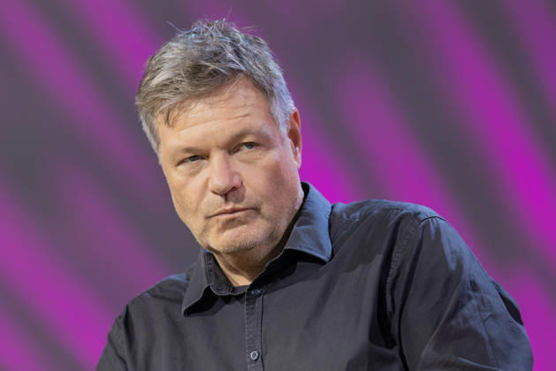 Buchmesse Frankfurt 2026 Robert Habeck stellt auf der Literaturbühne von ARD, ZDF und 3sat sein neues Buch Arctic Meltdown vor., Frankfurt am Main Hessen Deutschland Messegelände