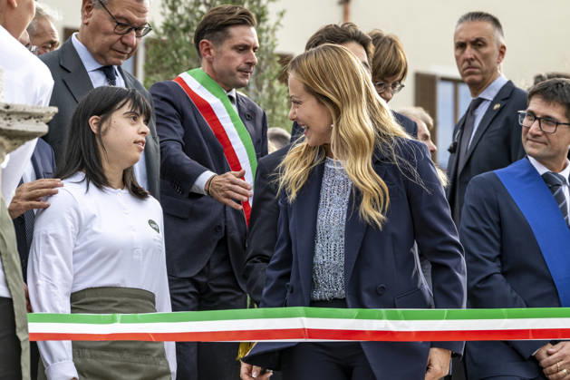 IPA89434793 - ASCOLI PICENO, ITALY OCTOBER 8, 2026: Prime Minister Giorgia Meloni attends the presentation and inauguration ceremony for the Palazzo Saladini Pilastri complex and its monumental park in Ascoli Piceno. The restoration project is part of the PINQuA program for urban regeneration and the enhancement of the city™s historical heritage. (Photo: Andrea Vagnoni IPA Agency) Copyright: xAndreaxVagnonix xx IPA89434793
