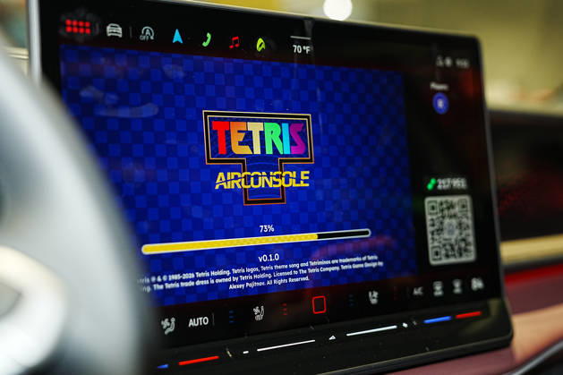 October 8, 2026, New York, New York, USA: Video game designer and Tetris co-founder HENK ROGERS at 2026 New York Comic Con at the Javits Center on October 8, 2026 in New York. HENK ROGERS is on had to welcome the next evolution of Tetris as it moves into the dashboard of a 2027 Volkswagen Atlas. Volkswagen is bringing Tetris to its vehicles through AirConsole, an in car gaming platform that turns the vehicle s infotainment screen into a gaming display, with smartphones serving as the controllers. The games are designed to be played while the vehicle is parked, creating a new kind of entertainment experience inside the car. New York USA - ZUMAb148 20261008_zap_b148_004 Copyright: xBryanxSmithx