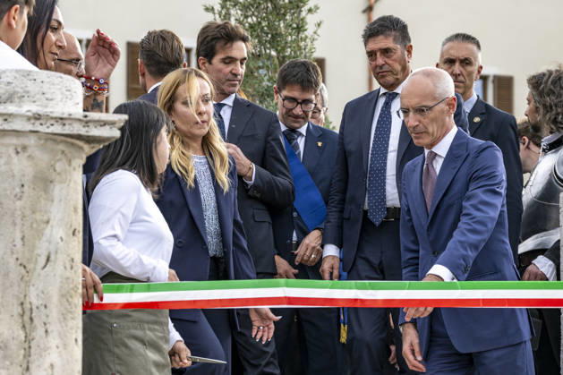 IPA89434783 - ASCOLI PICENO, ITALY OCTOBER 8, 2026: Prime Minister Giorgia Meloni attends the presentation and inauguration ceremony for the Palazzo Saladini Pilastri complex and its monumental park in Ascoli Piceno. The restoration project is part of the PINQuA program for urban regeneration and the enhancement of the city™s historical heritage. (Photo: Andrea Vagnoni IPA Agency) Copyright: xAndreaxVagnonix xx IPA89434783