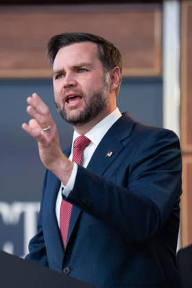 JD Vance During Immigration Program Announcement - Washington Vice President JD Vance gives remarks during an announcement in the South Court Auditorium of the Eisenhower Executive Office Building at the White House in Washington, DC, US, on Thursday, Oct. 8, 2026. The Trump administration said Thursday that it would suspend an immigration program for multiple tech firms, including Microsoft Corp., alleging widespread abuse of a worker visa system. Photo by Aaron Schwartz Pool ABACAPRESS.COM Washington District of Columbia  Copyright: xPool ABACAx