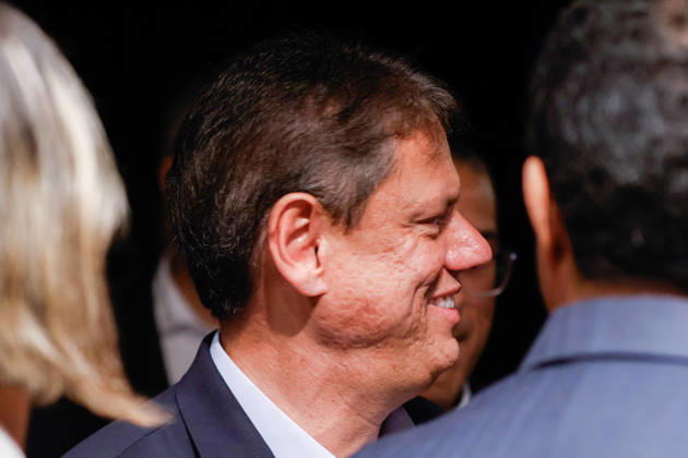 BRASiLIA, DF - 08.10.2026: FLaVIO MEETS WITH POLITICIANS FROM THE PL - Governor Tarcisio do Freitas at a meeting between Flavio Bolsonaro and PL deputies and governors elected this Thursday (October 8th) at the Brasil 21 building. x3026723x JoaoxPedroxCarvalho