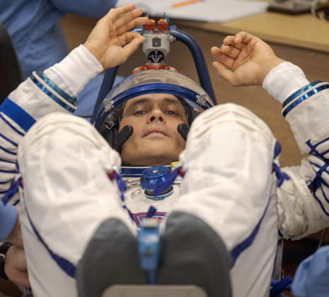 October 8, 2026, Baikonur, Kazakhstan: Baikonur, Kazakhstan. 14 July, 2026. NASA astronaut Anil Menon has his Sokol suit pressure checked at the Baikonur Cosmodrome before the Expedition 75 launch, July 14, 2026 in Baikonur, Kazakhstan. He launched to the International Space Station later that day. Baikonur Kazakhstan - ZUMAp138 20261008_zaa_p138_066 Copyright: xBillxIngalls Nasax