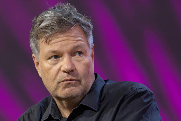 Buchmesse Frankfurt 2026 Robert Habeck stellt auf der Literaturbühne von ARD, ZDF und 3sat sein neues Buch Arctic Meltdown vor., Frankfurt am Main Hessen Deutschland Messegelände
