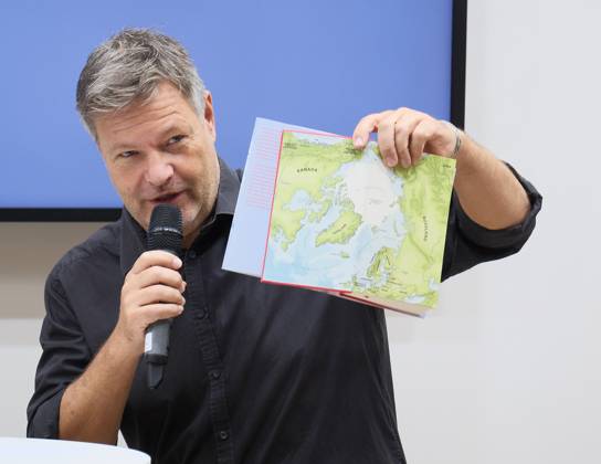 08.10.2026 Frankfurt am Main, Messe Frankfurter Buchmesse 2026 Ex-Vizekanzler Robert Habeck stellt in Frankfurt sein neues Buch Arctic Meltdown vor
