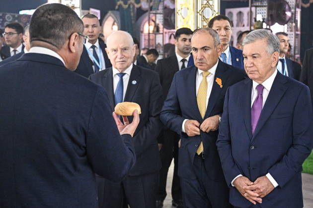 TURKMENISTAN, BALKAN PROVINCE - OCTOBER 8, 2026: Shavkat Mirziyoyev, President of Uzbekistan, Nikol Pashinyan, Prime Minister of Armenia, and Sergei Lebedev (R-L), Secretary General of the Commonwealth of Independent States (CIS), visit a traditional food festival in the Awaza National Tourist Zone on the sidelines of a meeting of the CIS Council of Heads of State in Turkmenbasy Turkmenistan - ZUMAt113 20261008_zaa_t113_613 Copyright: xSergeixBobylevx