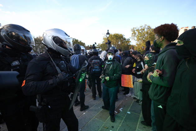 Clashes With Police During Students Protest - Paris Clash between high-school students and policemen during high-school students demonstration at Place de la Bastille, in Paris, France on October 8, 2026, as part of a nationwide protest movement over learning conditions. Since late September, pupils have barred the entrances to hundreds of schools, complaining of teacher absences, overloaded timetables, dilapidated classrooms and buildings ill-adapted to rising temperatures, among other grievances. Photo by Raphael Lafargue ABACAPRESS.COM Paris France  Copyright: xLafarguexRaphael ABACAx