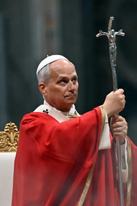 IPA89439180 - Italy, Rome, Vatican, October 8, 2026: Pope Leo XIV celebrates Holy Mass for the start of the academic year at the Pontifical Universities in St. Peter s Basilica in the Vatican. Photograph by ALESSIA GIULIANI Catholic Press Photo Copyright: xx xAlessiaxGiuliani Catholipressphox IPA89439180