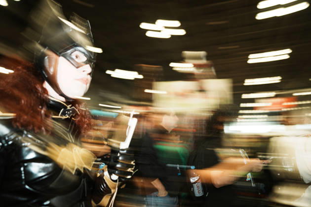 October 8, 2026, New York, New York, USA: A woman in Batwoman cosplay 2026 New York Comic Con at the Javits Center on October 8, 2026 in New York. New York USA - ZUMAb148 20261008_zap_b148_051 Copyright: xBryanxSmithx
