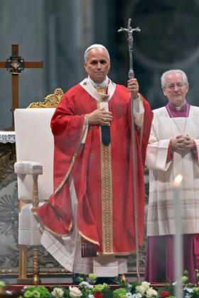 ROME - VATICAN - POPE - 2026 10 8 Italy, Rome, Vatican, 2026 10 8 Pope Leo XIV celebrates Holy Mass for the academic year at the Pontifical Universities in St Peter s Basilica in the Vatican . EDITORIAL USE ONLY - NO BOOKS Copyright: xx