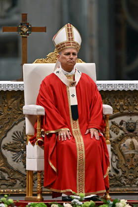ROME - VATICAN - POPE - 2026 10 8 Italy, Rome, Vatican, 2026 10 8 Pope Leo XIV celebrates Holy Mass for the academic year at the Pontifical Universities in St Peter s Basilica in the Vatican . EDITORIAL USE ONLY - NO BOOKS Copyright: xx