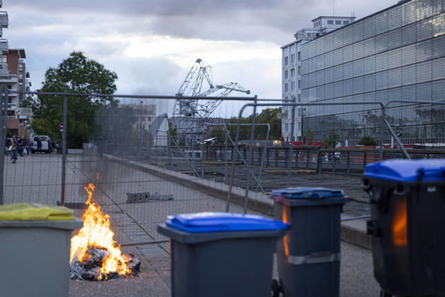 Clashes erupt during student protest in Strasbourg STRASBOURG, FRANCE - OCTOBER 8: A view of barriers as hundreds of students organized a spontaneous protest, often referred to as a wildcat demonstration, that moved through different areas of Strasbourg, France, on October 8, 2026. The demonstration was marked by clashes between protesters and police as students marched through the city during a day of national protest over education conditions and the 2027 education budget. Sathiri Kelpa Anadolu Strasbourg France. Editorial use only. Please get in touch for any other usage. Copyright: x2026xAnadoluxSathirixKelpax