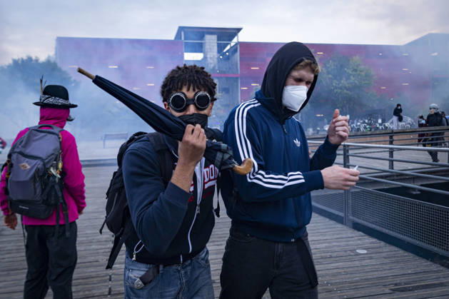 Clashes erupt during student protest in Strasbourg STRASBOURG, FRANCE - OCTOBER 8: Hundreds of students organized a spontaneous protest, often referred to as a wildcat demonstration, that moved through different areas of Strasbourg, France, on October 8, 2026. The demonstration was marked by clashes between protesters and police as students marched through the city during a day of national protest over education conditions and the 2027 education budget. Sathiri Kelpa Anadolu Strasbourg France. Editorial use only. Please get in touch for any other usage. Copyright: x2026xAnadoluxSathirixKelpax