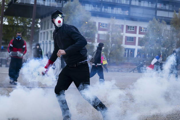 Clashes erupt during student protest in Strasbourg STRASBOURG, FRANCE - OCTOBER 8: Hundreds of students organized a spontaneous protest, often referred to as a wildcat demonstration, that moved through different areas of Strasbourg, France, on October 8, 2026. The demonstration was marked by clashes between protesters and police as students marched through the city during a day of national protest over education conditions and the 2027 education budget. Sathiri Kelpa Anadolu Strasbourg France. Editorial use only. Please get in touch for any other usage. Copyright: x2026xAnadoluxSathirixKelpax
