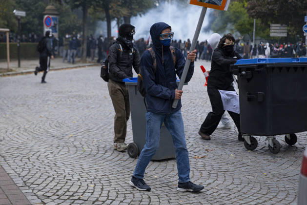 Clashes erupt during student protest in Strasbourg STRASBOURG, FRANCE - OCTOBER 8: Hundreds of students organized a spontaneous protest, often referred to as a wildcat demonstration, that moved through different areas of Strasbourg, France, on October 8, 2026. The demonstration was marked by clashes between protesters and police as students marched through the city during a day of national protest over education conditions and the 2027 education budget. Sathiri Kelpa Anadolu Strasbourg France. Editorial use only. Please get in touch for any other usage. Copyright: x2026xAnadoluxSathirixKelpax
