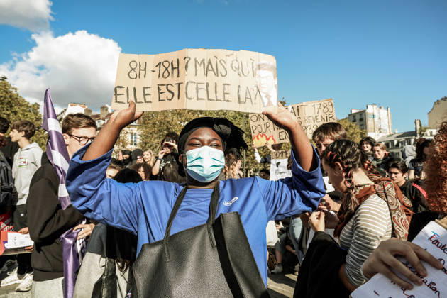 On Thursday, October 8, 2026, the Place de la Bastille in Paris was the focal point of a major high school student demonstration, part of a nationwide movement of anger affecting many schools. This Thursday, October 8, 2026, the Place de la Bastille in Paris was the focal point of a major high school student demonstration, part of a national movement of anger affecting many educational institutions 460318 2026 10 08 Paris France Copyright: xLenain-VieiraxElisax xSTARFACEx STAR_460318_011