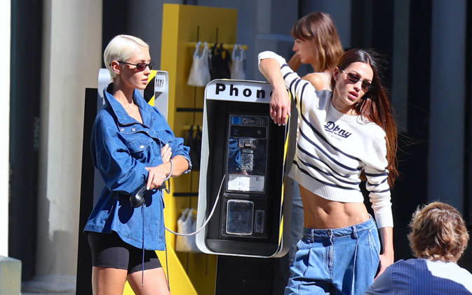 Amelia Halmin and Iris Law during DKNY Photoshoot in New York Top models Amelia Halmin and Iris Law are doing a photoshoot for DKNY in New York, NY on October 8, 2026. Photo by Dylan Travis ABACAPRESS.COM New York NY Copyright: xDylanxTravis ABACAx