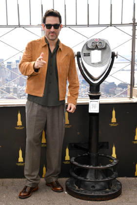 NEW YORK, NY- OCTOBER 8: Ed Weeks at the Empire State Building to Celebrate the Premiere of CBS New Series, Eternally Yours on October 8, 2026 in New York City. Copyright: xmpi099 MediaPunchx