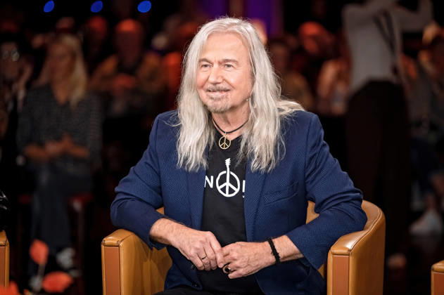 MDR - Riverboat. Gitarrist Bernd Römer ( KARAT ) anläßlich der Aufzeichnung der MDR - Talkshow Riverboat am 08.10.2026 in der Mediacity Leipzig. 20261008SFL0079