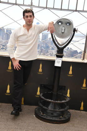 NEW YORK, NY- OCTOBER 8: Jaren Lewison at the Empire State Building to Celebrate the Premiere of CBS New Series, Eternally Yours on October 8, 2026 in New York City. Credit: AdMedia New York City USA - ZUMAa123 20261008_zaa_a123_101 Copyright: xJohnxFyckex