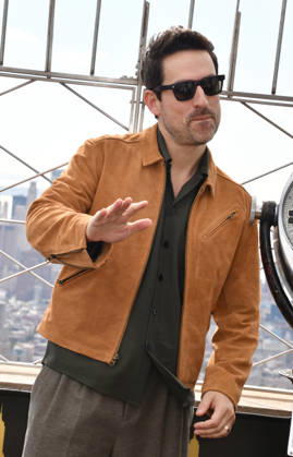 NEW YORK, NY- OCTOBER 8: Ed Weeks at the Empire State Building to Celebrate the Premiere of CBS New Series, Eternally Yours on October 8, 2026 in New York City. Credit: AdMedia New York City USA  - ZUMAa123 20261008_zaa_a123_099 Copyright: xJohnxFyckex