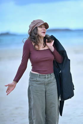 37th Dinard British Irish Film Festival Day 2 FC Jury members Zoe Adjani, attend the inauguration of the beach hut bearing Amira Casar name during Day Two of the 37th Dinard British Irish Film Festival on October 8, 2026 in Dinard, France Photo by Franck Castel ABACAPRESS.COM Dinard Copyright: xCastelxFranck ABACAx