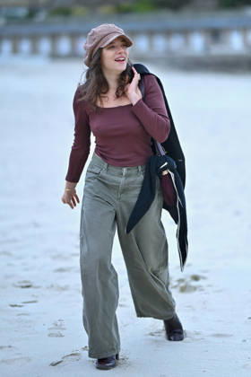 37th Dinard British Irish Film Festival Day 2 FC Jury members Zoe Adjani, attend the inauguration of the beach hut bearing Amira Casar name during Day Two of the 37th Dinard British Irish Film Festival on October 8, 2026 in Dinard, France Photo by Franck Castel ABACAPRESS.COM Dinard Copyright: xCastelxFranck ABACAx