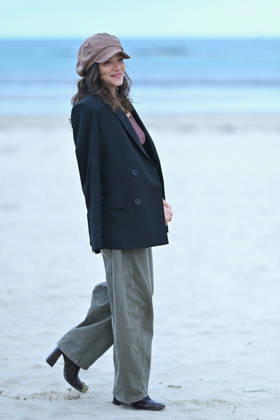 37th Dinard British Irish Film Festival Day 2 FC Jury members Zoe Adjani, attend the inauguration of the beach hut bearing Amira Casar name during Day Two of the 37th Dinard British Irish Film Festival on October 8, 2026 in Dinard, France Photo by Franck Castel ABACAPRESS.COM Dinard Copyright: xCastelxFranck ABACAx