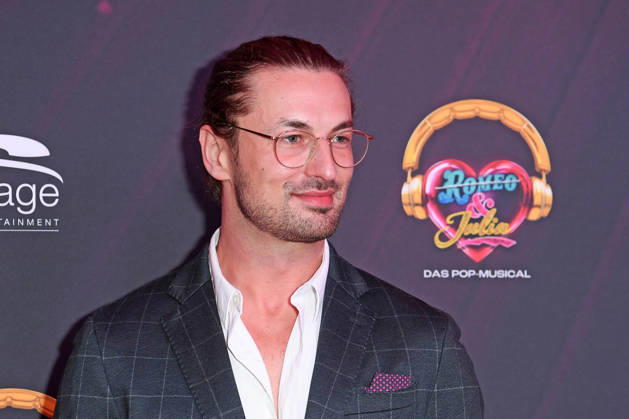 Nicolas Puschmann bei der & JULIA MUSICALPREMIERE im Stage Palladium Theater in Stuttgart am 08.10.2026