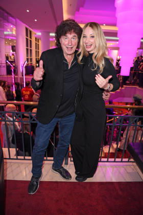 Olaf der Flipper (Olaf Malolepski) mit Tochter Pia Malo bei der & JULIA MUSICALPREMIERE im Stage Palladium Theater in Stuttgart am 08.10.2026