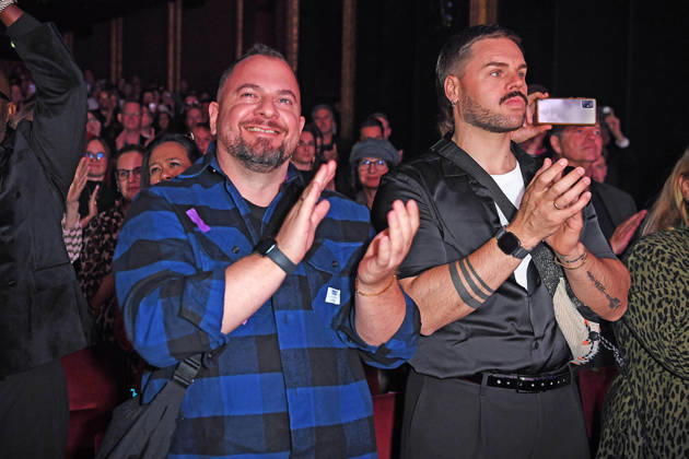 Daniel Schuhmacher mit Ehemann Florian Schuhmacher bei der & JULIA MUSICALPREMIERE im Stage Palladium Theater in Stuttgart am 08.10.2026