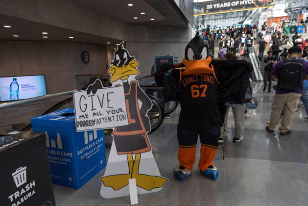 New York Comic Con 2026, People in costumes and makeup pose during New York Comic Con 2026 at the Javits Center in New York City, United States, on Thursday, October 8, 2026. NEW YORK NEW YORK UNITED OF AMERICA Copyright: xVANESSAxCARVALHOx