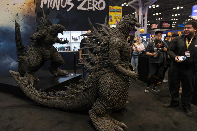 New York Comic Con 2026, People in costumes and makeup pose during New York Comic Con 2026 at the Javits Center in New York City, United States, on Thursday, October 8, 2026. NEW YORK NEW YORK UNITED OF AMERICA Copyright: xVANESSAxCARVALHOx