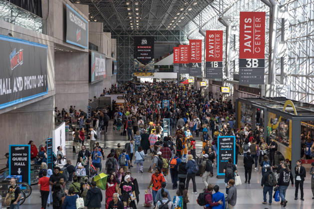 New York Comic Con 2026, People in costumes and makeup pose during New York Comic Con 2026 at the Javits Center in New York City, United States, on Thursday, October 8, 2026. NEW YORK NEW YORK UNITED OF AMERICA Copyright: xVANESSAxCARVALHOx