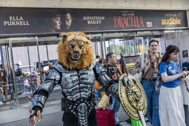 October 8, 2026, New York, New York, USA: People in costumes and makeup pose during New York Comic Con 2026 at the Javits Center in New York City, United States, on Thursday, October 8, 2026. New York USA - ZUMAc233 20261008_zsp_c233_047 Copyright: xVanessaxCarvalhox