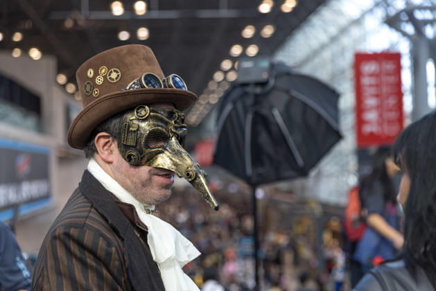 October 8, 2026, New York, New York, USA: People in costumes and makeup pose during New York Comic Con 2026 at the Javits Center in New York City, United States, on Thursday, October 8, 2026. New York USA - ZUMAc233 20261008_zsp_c233_048 Copyright: xVanessaxCarvalhox