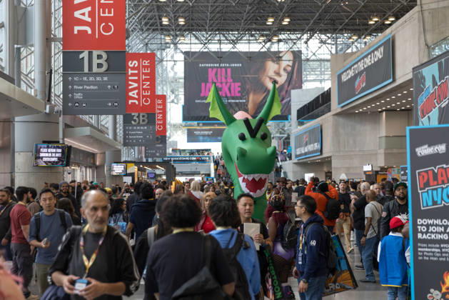 October 8, 2026, New York, New York, USA: People in costumes and makeup pose during New York Comic Con 2026 at the Javits Center in New York City, United States, on Thursday, October 8, 2026. New York USA - ZUMAc233 20261008_zsp_c233_022 Copyright: xVanessaxCarvalhox