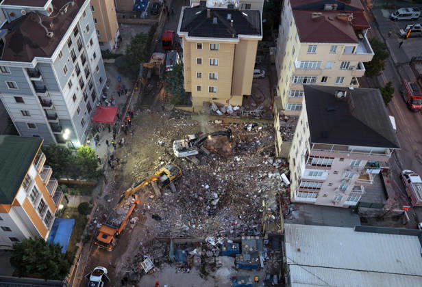 Search and rescue efforts completed in partially collapsed building in Istanbul ISTANBUL, TURKIYE - OCTOBER 9: An aerial view of the area as search and rescue efforts are completed at the site of a seven-story building that partially collapsed in the Maltepe district of Istanbul, Turkiye, on October 09, 2026. Murat Sengul Anadolu Istanbul Turkey. Editorial use only. Please get in touch for any other usage.  Copyright: x2026xAnadoluxMuratxSengulx