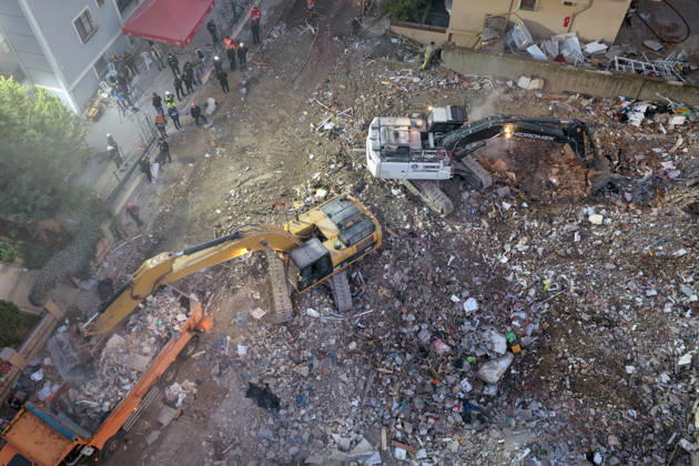 Search and rescue efforts completed in partially collapsed building in Istanbul ISTANBUL, TURKIYE - OCTOBER 9: An aerial view of the area as search and rescue efforts are completed at the site of a seven-story building that partially collapsed in the Maltepe district of Istanbul, Turkiye, on October 09, 2026. Murat Sengul Anadolu Istanbul Turkey. Editorial use only. Please get in touch for any other usage.  Copyright: x2026xAnadoluxMuratxSengulx