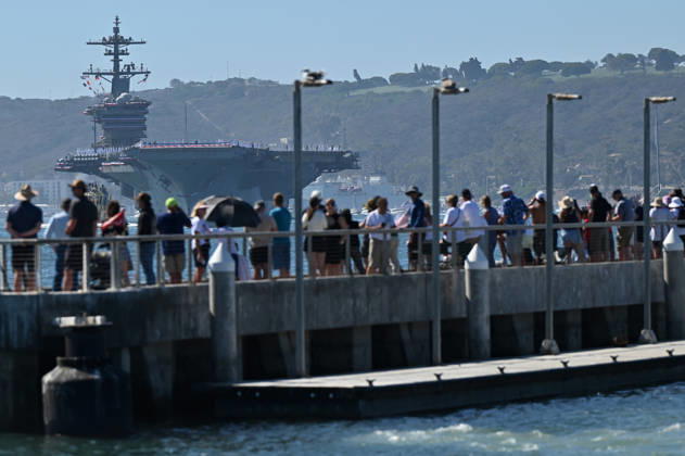 USS Abraham Lincoln returns to home port of San Diego after near-record deployment SAN DIEGO, UNITED STATES - OCTOBER 08: The USS Abraham Lincoln Nimitz-class aircraft carrier approaches its homeport at Naval Air Station North Island on return from its historic 10-month deployment on October 8, 2026 as seen from the Port of San Diego in San Diego, California, United States. The USS Abraham Lincoln (CVN 72) set a U.S. Navy record spending over 260 days consecutively at sea without a port call while playing a key role in Operation Epic Fury and regional maritime security operations in the Middle East. Carlos A. Moreno Anadolu San Diego United States. Editorial use only. Please get in touch for any other usage.  Copyright: x2026xAnadoluxCarlosxA.xMorenox