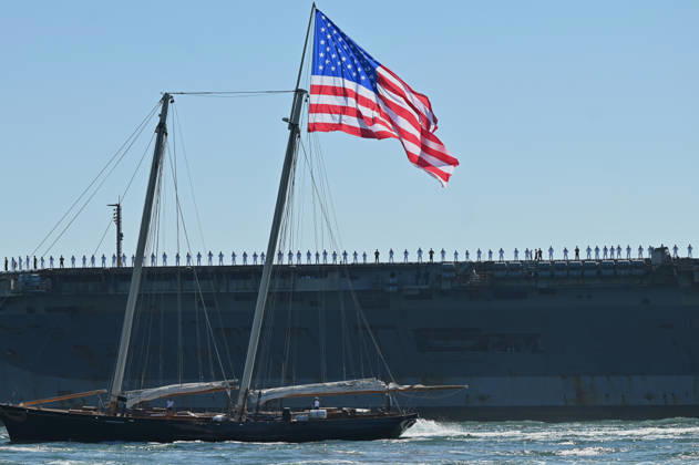 USS Abraham Lincoln returns to home port of San Diego after near-record deployment SAN DIEGO, UNITED STATES - OCTOBER 08: The USS Abraham Lincoln Nimitz-class aircraft carrier approaches its homeport at Naval Air Station North Island on return from its historic 10-month deployment on October 8, 2026 as seen from the Port of San Diego in San Diego, California, United States. The USS Abraham Lincoln (CVN 72) set a U.S. Navy record spending over 260 days consecutively at sea without a port call while playing a key role in Operation Epic Fury and regional maritime security operations in the Middle East. Carlos A. Moreno Anadolu San Diego United States. Editorial use only. Please get in touch for any other usage.  Copyright: x2026xAnadoluxCarlosxA.xMorenox