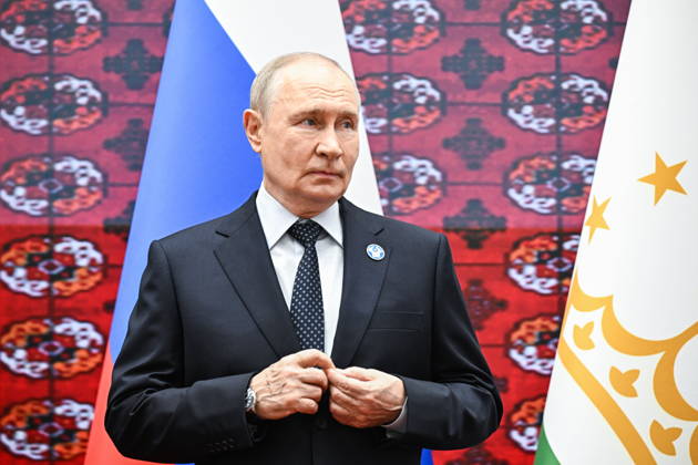 TURKMENISTAN, BALKAN PROVINCE - OCTOBER 9, 2026: Russia s President Vladimir Putin during a photo op for participants ahead of a meeting of the CIS Council of Heads of State in Turkmenbasy Turkmenistan  - ZUMAt113 20261009_zaa_t113_014 Copyright: xSergeixBobylevx